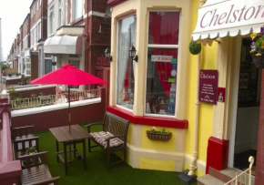 Отель The Chelston Bed and Breakfast  Блэкпул